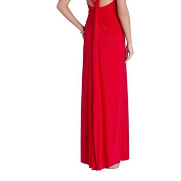 BCBGMAXAZRIA
Red Rio Hali V-neck Formal Dress - Picture 6 of 12